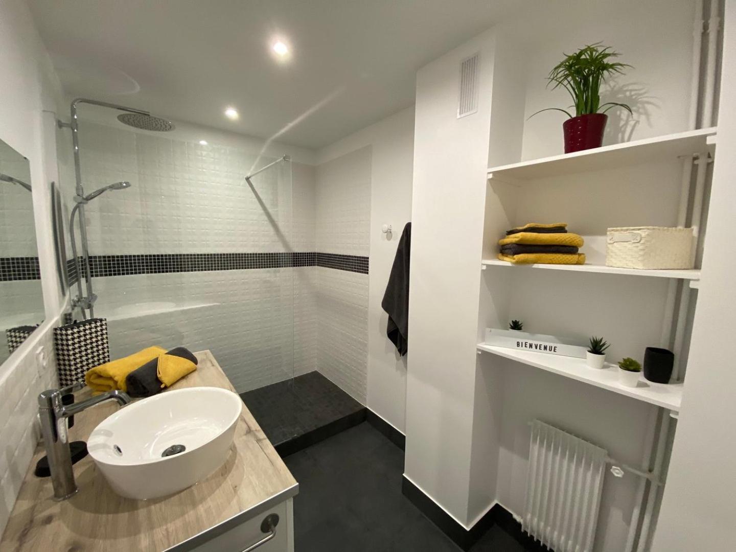 Ferienwohnung Lumineux T2 Situe Dans L'Hyper Centre De Tours Exterior foto